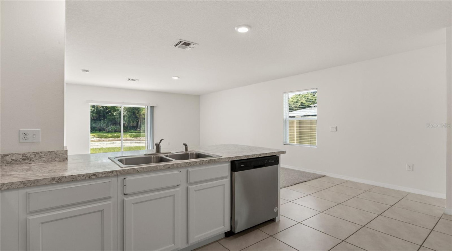 Davenport, Florida 33837, 3 Bedroom Bedrooms, ,2 Bathroombathrooms,Residential,For Sale,Gina,0,Mfrs5153928