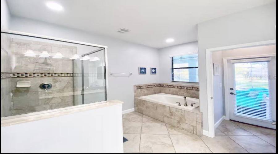 Davenport, Florida 33896, 9 Bedroom Bedrooms, ,5 Bathroombathrooms,Residential,For Sale,Rolling Fairway,0,Mfro6443746