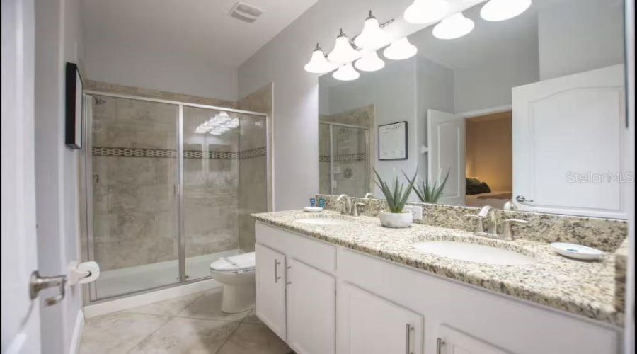 Davenport, Florida 33896, 9 Bedroom Bedrooms, ,5 Bathroombathrooms,Residential,For Sale,Rolling Fairway,0,Mfro6443746