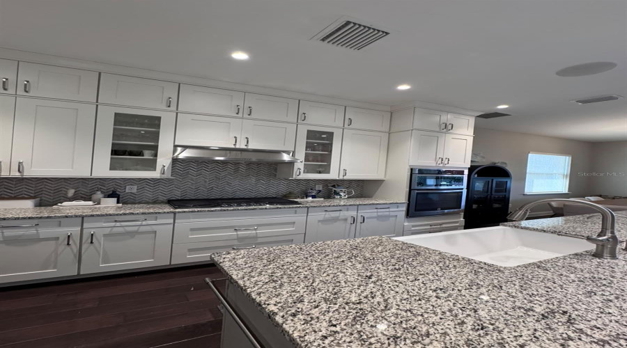 Orlando, Florida 32836, 4 Bedroom Bedrooms, ,3 Bathroombathrooms,Residential,For Sale,Angel Oak,0,Mfro6442256