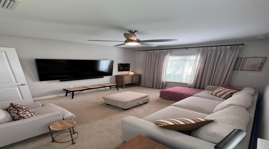 Orlando, Florida 32836, 4 Bedroom Bedrooms, ,3 Bathroombathrooms,Residential,For Sale,Angel Oak,0,Mfro6442256