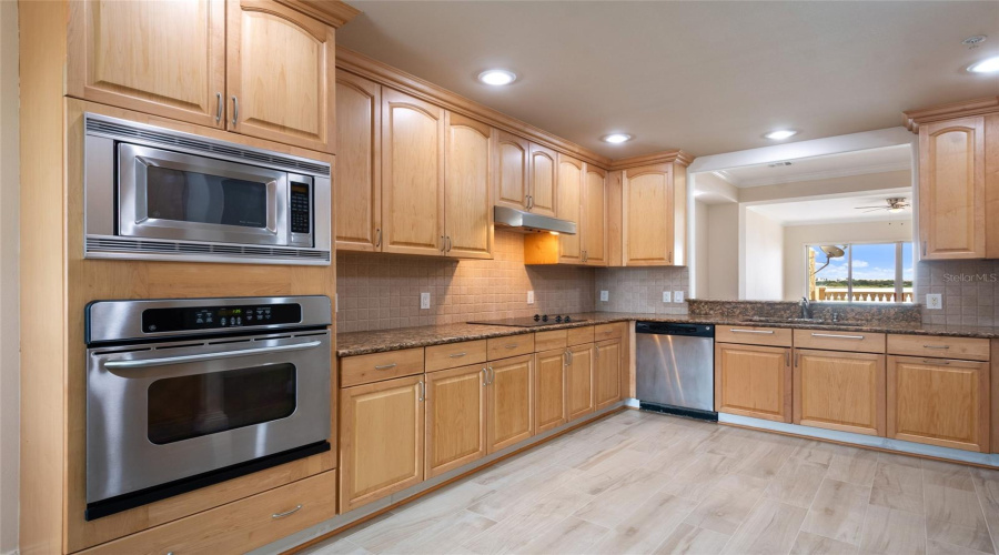 Orlando, Florida 32836, 2 Bedroom Bedrooms, ,2 Bathroombathrooms,Residential,For Sale,The Esplanade,0,Mfro6440599