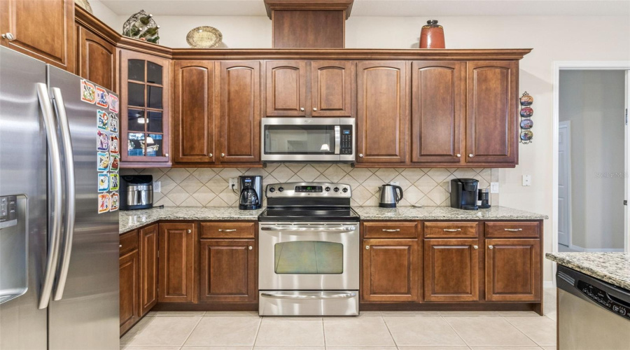Davenport, Florida 33837, 5 Bedroom Bedrooms, ,4 Bathroombathrooms,Residential,For Sale,Smithfield,0,Mfrs5157380