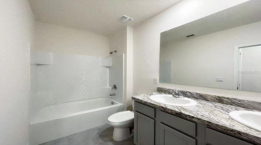 Davenport, Florida 33837, 4 Bedroom Bedrooms, ,2 Bathroombathrooms,Residential,For Sale,Gina,0,Mfro6443345