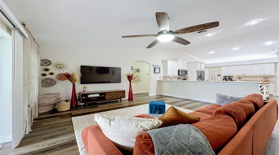 Davenport, Florida 33837, 4 Bedroom Bedrooms, ,2 Bathroombathrooms,Residential,For Sale,Grand Reserve,0,Mfrs5156874