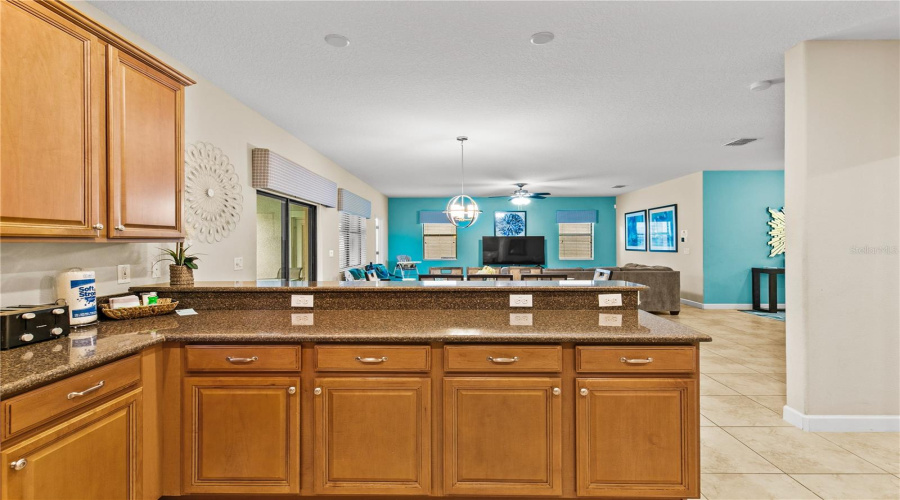 Davenport, Florida 33896, 6 Bedroom Bedrooms, ,6 Bathroombathrooms,Residential,For Sale,Wedge,0,Mfro6444011