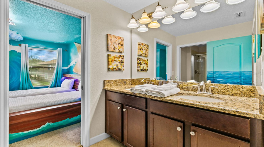 Davenport, Florida 33896, 6 Bedroom Bedrooms, ,6 Bathroombathrooms,Residential,For Sale,Wedge,0,Mfro6444011