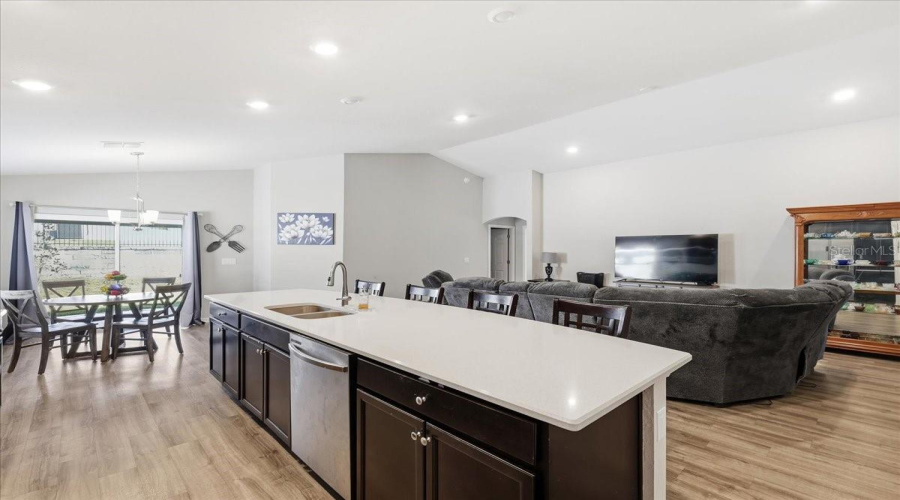 Davenport, Florida 33837, 4 Bedroom Bedrooms, ,2 Bathroombathrooms,Residential,For Sale,Matterhorn,0,Mfro6443526