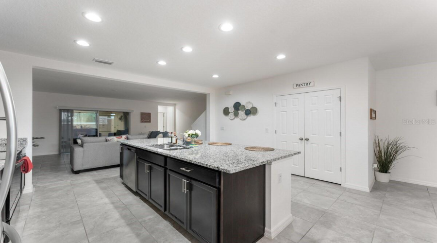 Davenport, Florida 33837, 3 Bedroom Bedrooms, ,2 Bathroombathrooms,Residential,For Sale,Claire,0,Mfro6443907