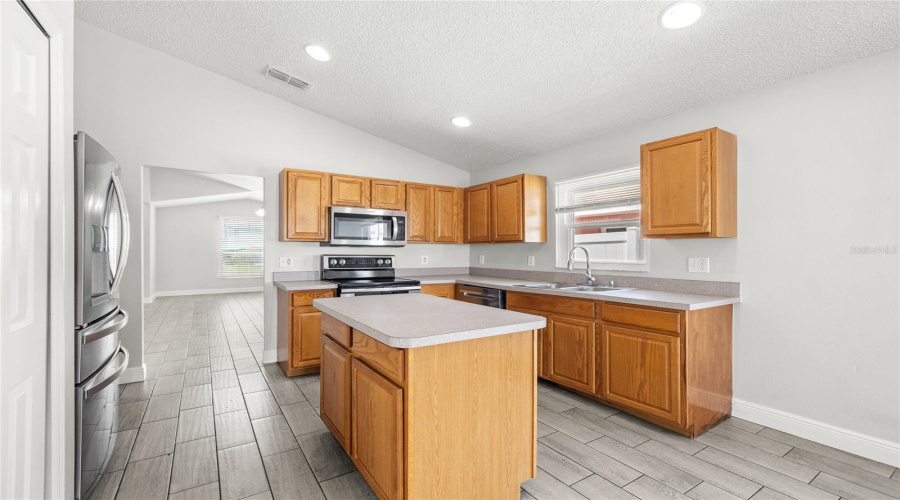 Davenport, Florida 33897, 4 Bedroom Bedrooms, ,2 Bathroombathrooms,Residential,For Sale,Grantham,0,Mfro6427047