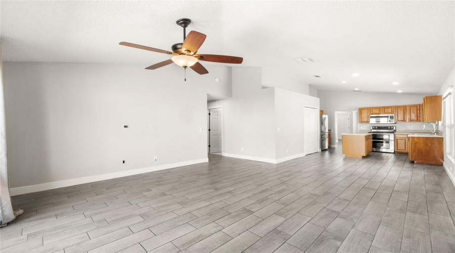 Davenport, Florida 33897, 4 Bedroom Bedrooms, ,2 Bathroombathrooms,Residential,For Sale,Grantham,0,Mfro6427047