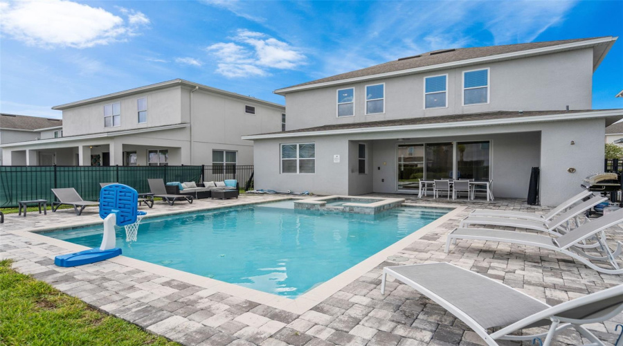 Kissimmee, Florida 34747, 5 Bedroom Bedrooms, ,5 Bathroombathrooms,Residential,For Sale,Auburn,0,Mfrr4912006