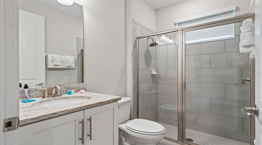 Kissimmee, Florida 34747, 5 Bedroom Bedrooms, ,5 Bathroombathrooms,Residential,For Sale,Auburn,0,Mfrr4912006