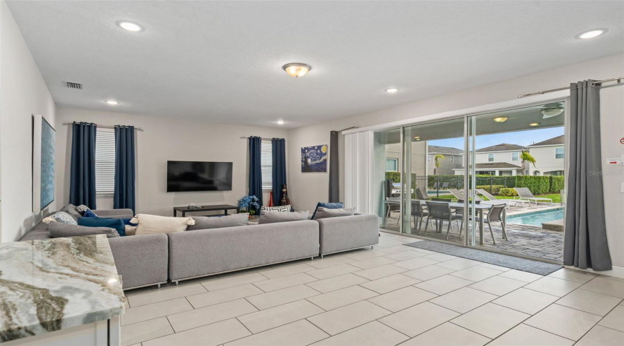Kissimmee, Florida 34747, 5 Bedroom Bedrooms, ,5 Bathroombathrooms,Residential,For Sale,Auburn,0,Mfrr4912006
