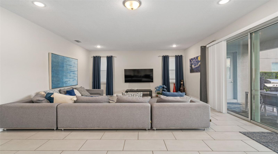Kissimmee, Florida 34747, 5 Bedroom Bedrooms, ,5 Bathroombathrooms,Residential,For Sale,Auburn,0,Mfrr4912006