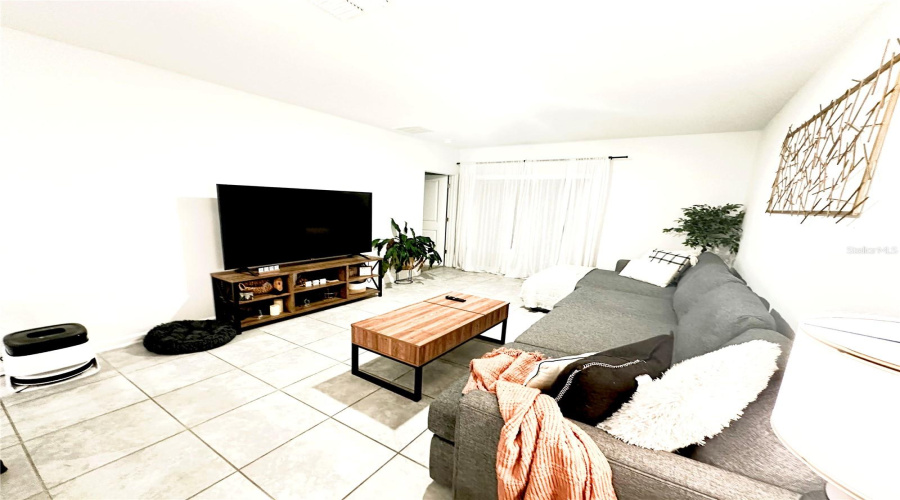 Davenport, Florida 33837, 3 Bedroom Bedrooms, ,2 Bathroombathrooms,Residential,For Sale,Weir,0,Mfrs5140045