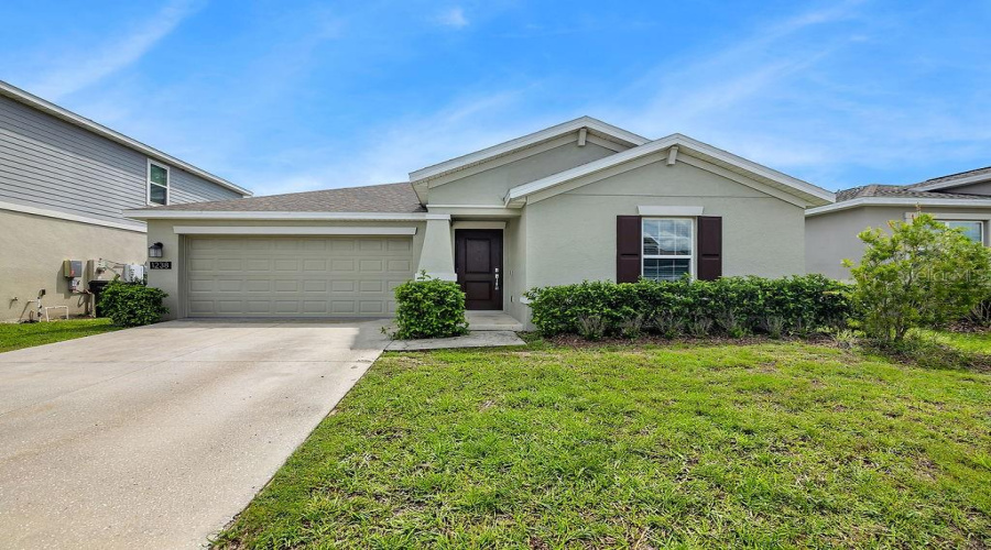 Davenport, Florida 33837, 3 Bedroom Bedrooms, ,2 Bathroombathrooms,Residential,For Sale,Fury,0,Mfrs5157860