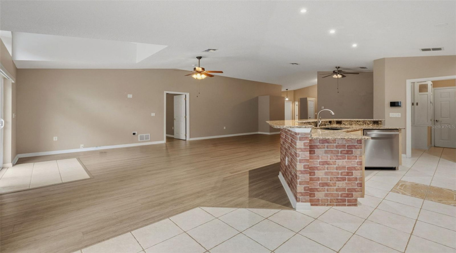 Davenport, Florida 33837, 3 Bedroom Bedrooms, ,2 Bathroombathrooms,Residential,For Sale,China Berry,0,Mfrs5158157