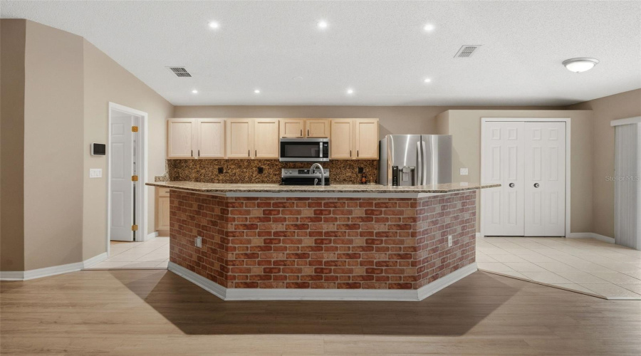 Davenport, Florida 33837, 3 Bedroom Bedrooms, ,2 Bathroombathrooms,Residential,For Sale,China Berry,0,Mfrs5158157