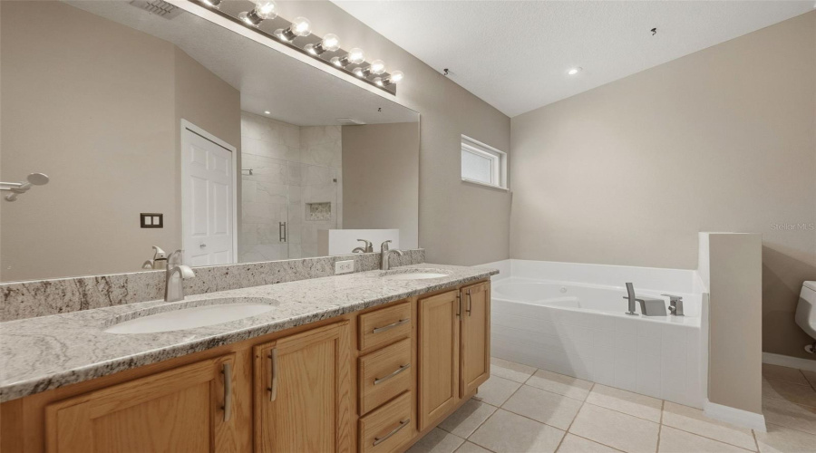Davenport, Florida 33837, 3 Bedroom Bedrooms, ,2 Bathroombathrooms,Residential,For Sale,China Berry,0,Mfrs5158157