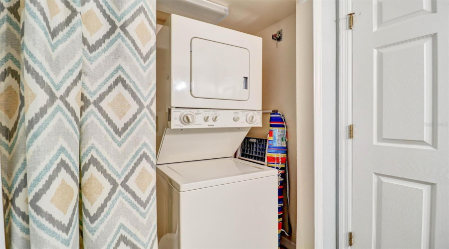 Davenport, Florida 33897, 3 Bedroom Bedrooms, ,2 Bathroombathrooms,Residential,For Sale,Calabria,0,Mfro6444412