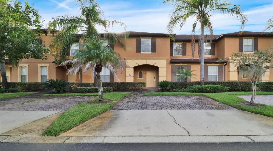 Davenport, Florida 33897, 3 Bedroom Bedrooms, ,2 Bathroombathrooms,Residential,For Sale,Calabria,0,Mfro6444412