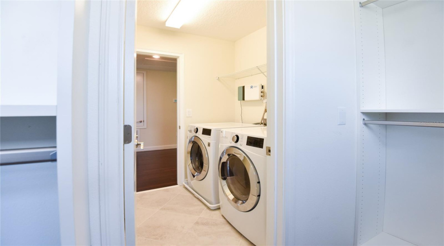 Davenport, Florida 33896, 4 Bedroom Bedrooms, ,2 Bathroombathrooms,Residential,For Sale,Leader Board,0,Mfro6441012