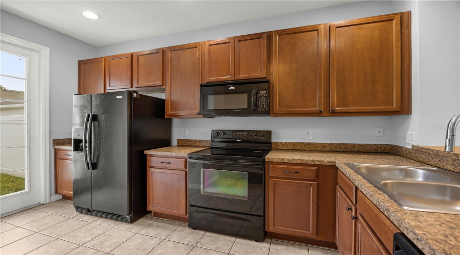 Orlando, Florida 32836, 4 Bedroom Bedrooms, ,2 Bathroombathrooms,Residential,For Sale,Fitzgerald Butler,0,Mfro6435337