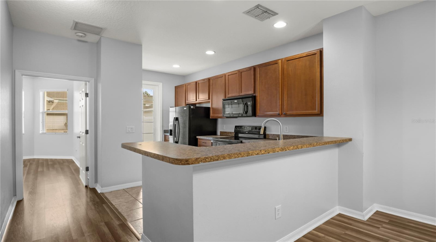 Orlando, Florida 32836, 4 Bedroom Bedrooms, ,2 Bathroombathrooms,Residential,For Sale,Fitzgerald Butler,0,Mfro6435337
