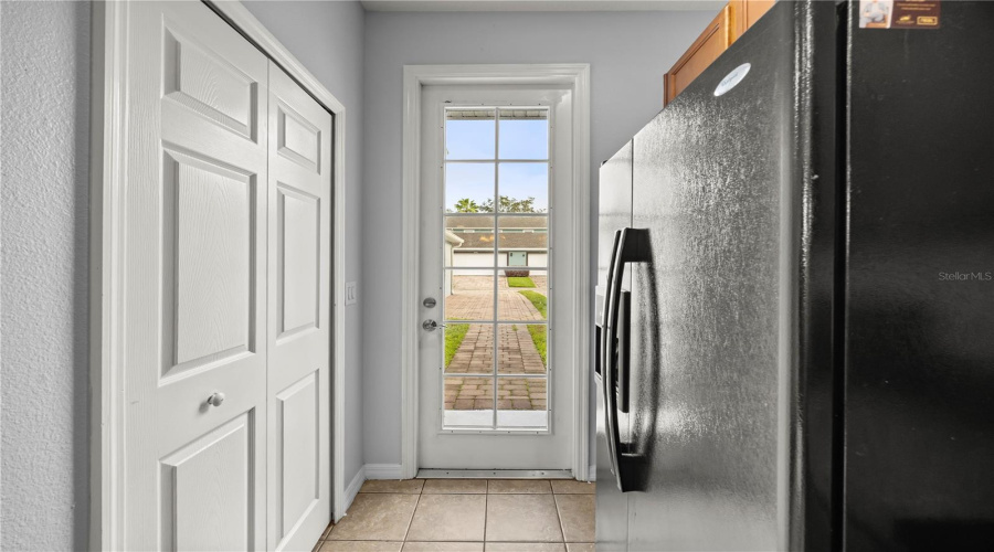 Orlando, Florida 32836, 4 Bedroom Bedrooms, ,2 Bathroombathrooms,Residential,For Sale,Fitzgerald Butler,0,Mfro6435337