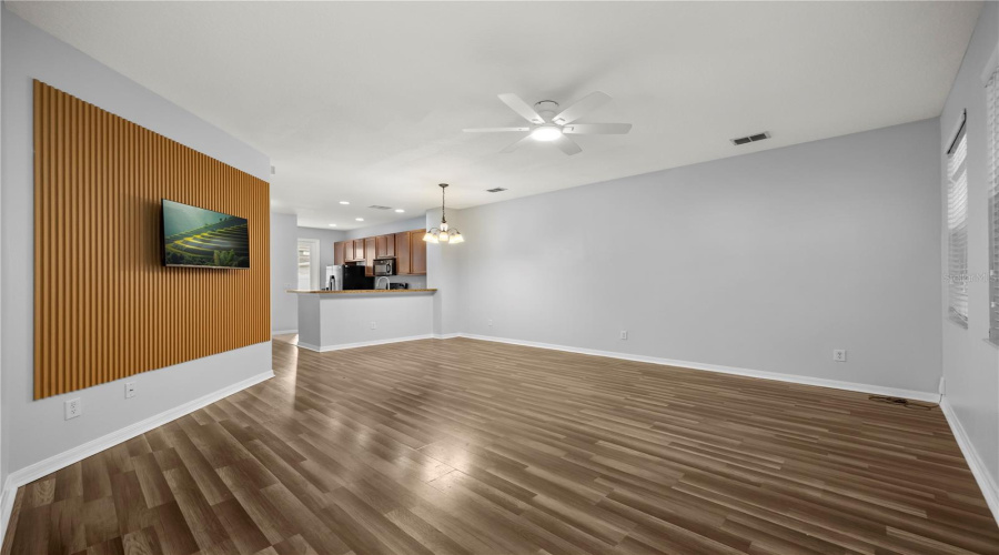 Orlando, Florida 32836, 4 Bedroom Bedrooms, ,2 Bathroombathrooms,Residential,For Sale,Fitzgerald Butler,0,Mfro6435337