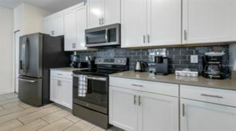 Davenport, Florida 33896, 4 Bedroom Bedrooms, ,3 Bathroombathrooms,Residential,For Sale,Pebble Beach,0,Mfrs5157980