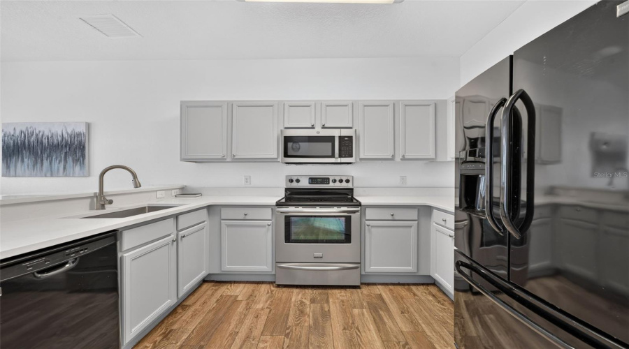 Davenport, Florida 33897, 5 Bedroom Bedrooms, ,4 Bathroombathrooms,Residential,For Sale,Tupelo,0,Mfro6427291