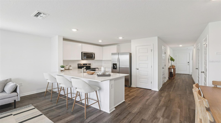 Davenport, Florida 33837, 3 Bedroom Bedrooms, ,2 Bathroombathrooms,Residential,For Sale,Robin,0,Mfro6444200