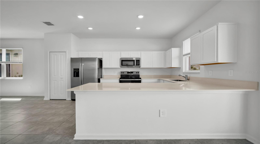 Davenport, Florida 33896, 3 Bedroom Bedrooms, ,2 Bathroombathrooms,Residential,For Sale,Bogey,0,Mfro6444242