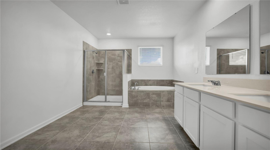 Davenport, Florida 33896, 3 Bedroom Bedrooms, ,2 Bathroombathrooms,Residential,For Sale,Bogey,0,Mfro6444242