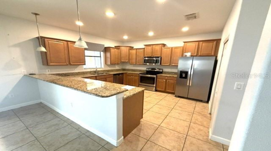 Davenport, Florida 33896, 6 Bedroom Bedrooms, ,6 Bathroombathrooms,Residential,For Sale,Moon Valley,0,Mfrl4965303