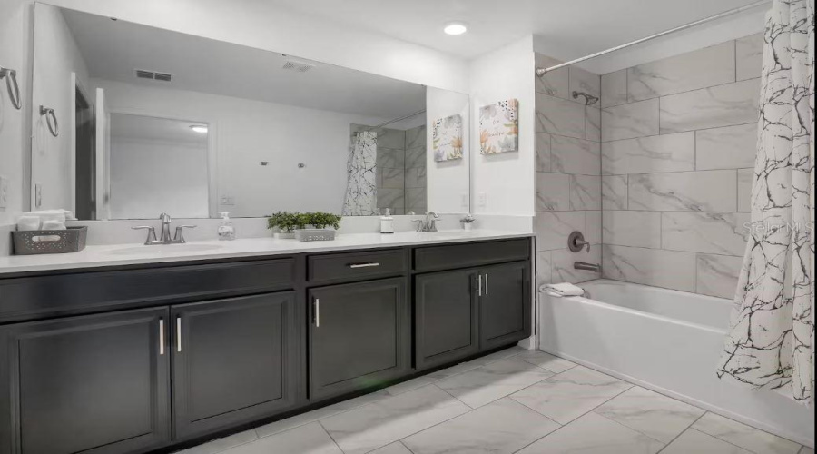 Davenport, Florida 33896, 5 Bedroom Bedrooms, ,4 Bathroombathrooms,Residential,For Sale,Splash Shot,0,Mfrs5158200