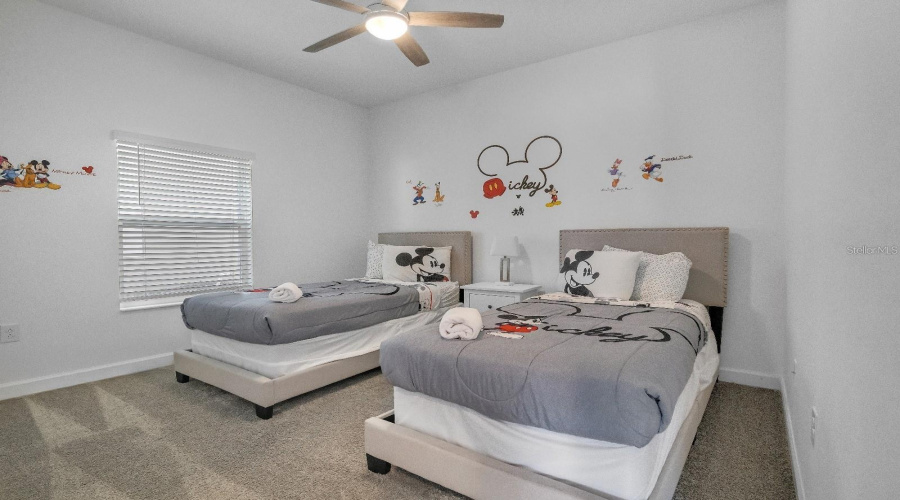 Davenport, Florida 33896, 5 Bedroom Bedrooms, ,4 Bathroombathrooms,Residential,For Sale,Splash Shot,0,Mfrs5158203