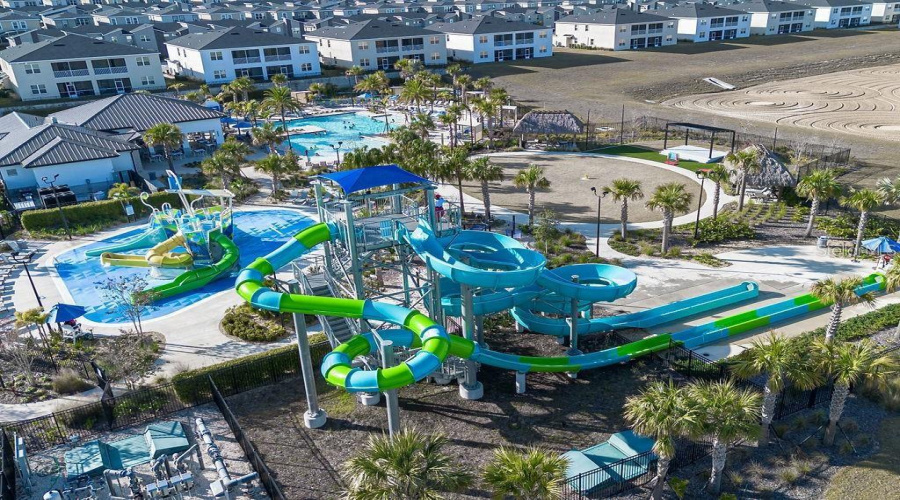 Davenport, Florida 33896, 5 Bedroom Bedrooms, ,4 Bathroombathrooms,Residential,For Sale,Splash Shot,0,Mfrs5158203