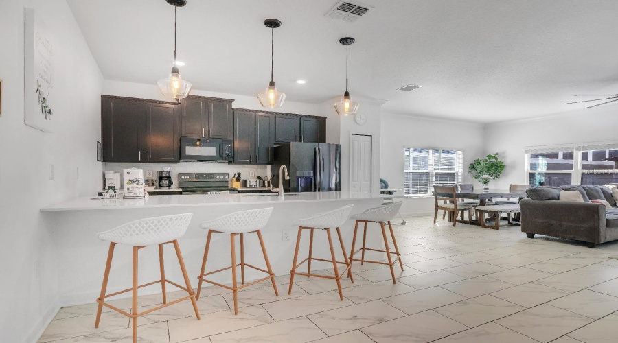 Davenport, Florida 33896, 5 Bedroom Bedrooms, ,4 Bathroombathrooms,Residential,For Sale,Splash Shot,0,Mfrs5158203