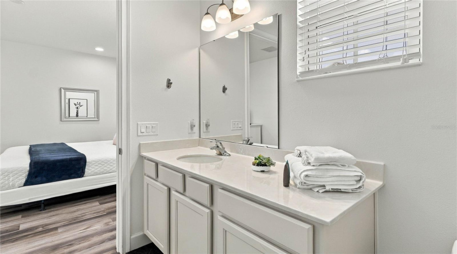 Kissimmee, Florida 34747, 5 Bedroom Bedrooms, ,5 Bathroombathrooms,Residential,For Sale,Fairview Cir,0,Mfro6443633
