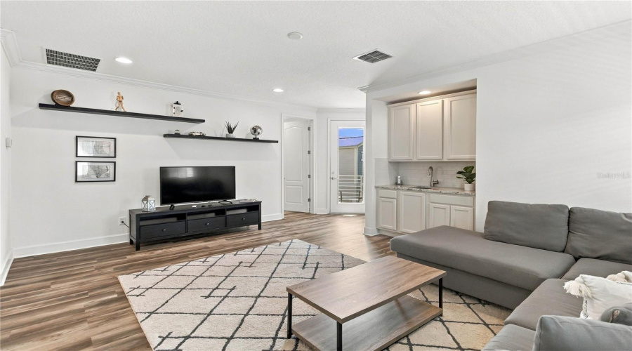 Kissimmee, Florida 34747, 5 Bedroom Bedrooms, ,5 Bathroombathrooms,Residential,For Sale,Fairview Cir,0,Mfro6443633