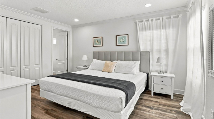 Kissimmee, Florida 34747, 5 Bedroom Bedrooms, ,5 Bathroombathrooms,Residential,For Sale,Fairview Cir,0,Mfro6443633