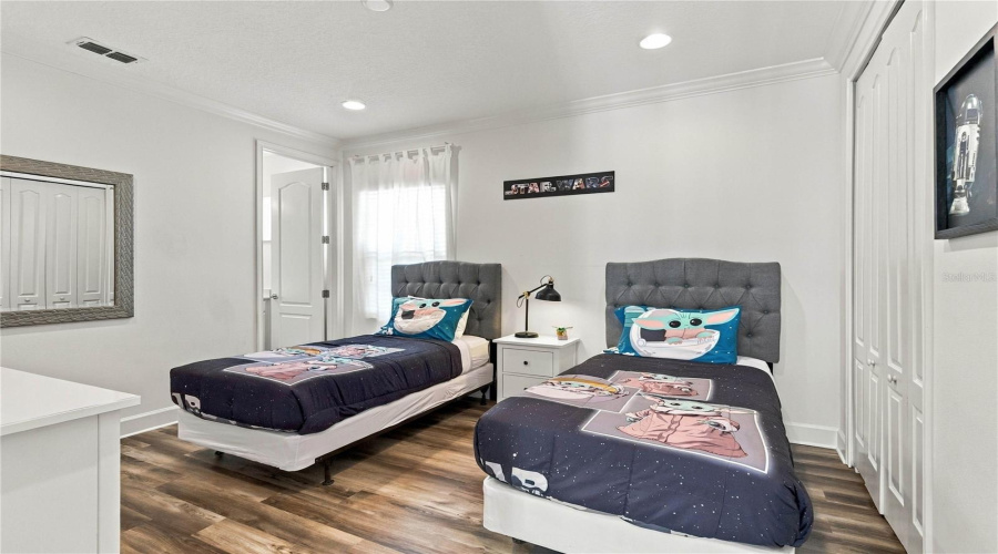 Kissimmee, Florida 34747, 5 Bedroom Bedrooms, ,5 Bathroombathrooms,Residential,For Sale,Fairview Cir,0,Mfro6443633