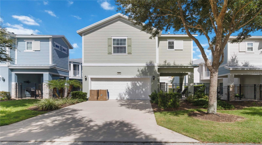Kissimmee, Florida 34747, 5 Bedroom Bedrooms, ,5 Bathroombathrooms,Residential,For Sale,Fairview Cir,0,Mfro6443633