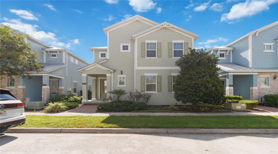 Kissimmee, Florida 34747, 5 Bedroom Bedrooms, ,5 Bathroombathrooms,Residential,For Sale,Fairview Cir,0,Mfro6443633