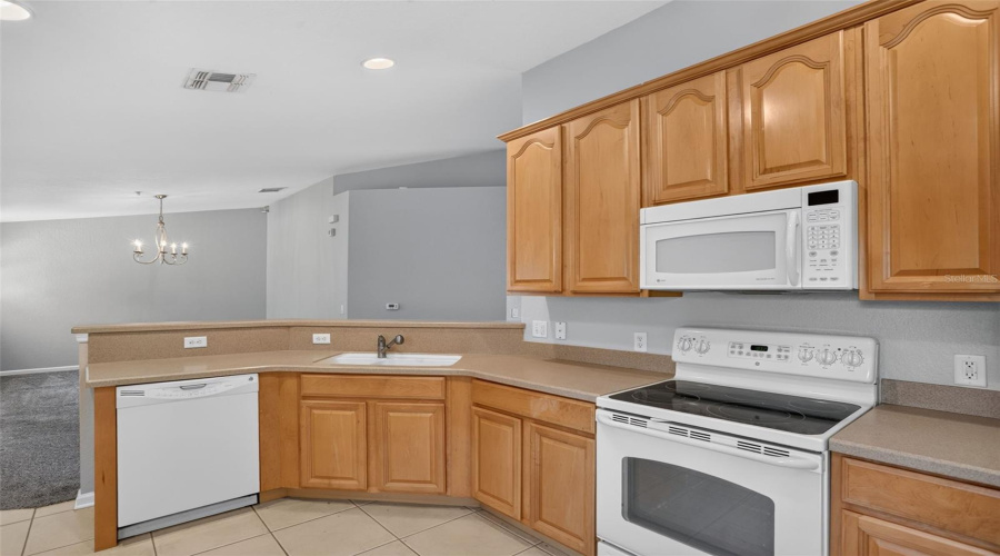 Davenport, Florida 33896, 3 Bedroom Bedrooms, ,2 Bathroombathrooms,Residential,For Sale,Grady,0,Mfrs5158042