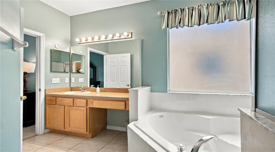Kissimmee, Florida 34747, 7 Bedroom Bedrooms, ,4 Bathroombathrooms,Residential,For Sale,Palm Harbour,0,Mfrtb8550989