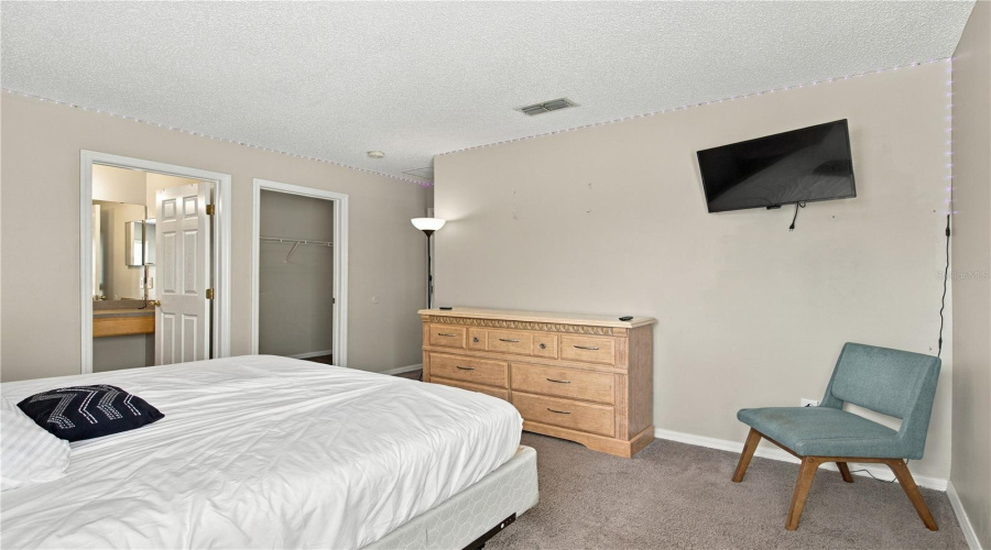 Kissimmee, Florida 34747, 7 Bedroom Bedrooms, ,4 Bathroombathrooms,Residential,For Sale,Palm Harbour,0,Mfrtb8550989